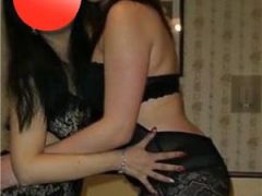 Curve Bucuresti Sex: Doua fete jucause
